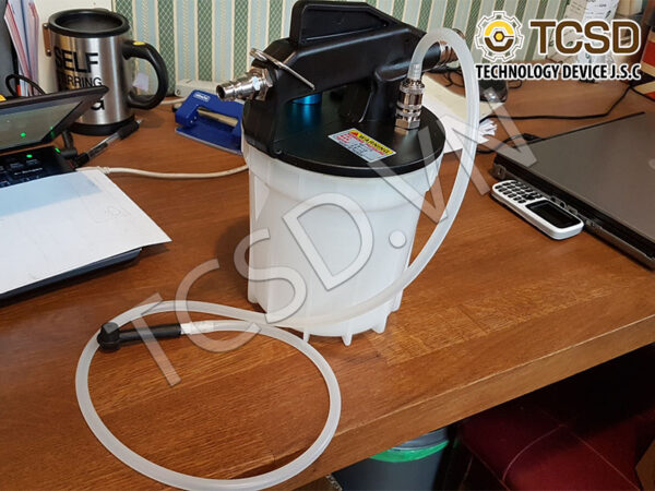Thiết bị hút dầu phanh bằng khí nén JTC 1025 - Hình ảnh 4