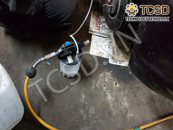 Thiết bị hút dầu phanh bằng khí nén JTC 1025 - Hình ảnh 5